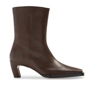 NWT Frame Le Brooklyn Booties in Canyon size EU 35.5 (US 5.5)